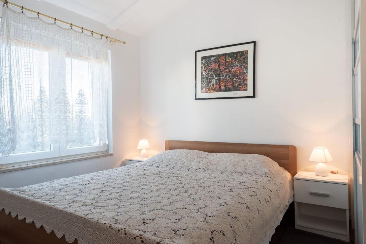 Haus Mirela Lejlighed Ližnjan Eksteriør billede